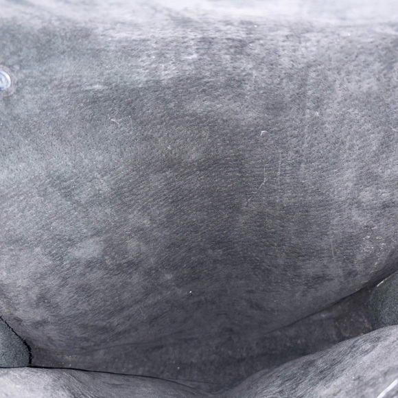 Elegant Black leather Crossbody Bag with Red and Teal Pattern - Picture 6 of 9